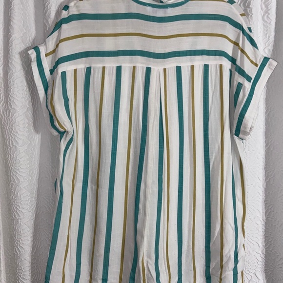 Stripped button up - Picture 2 of 2